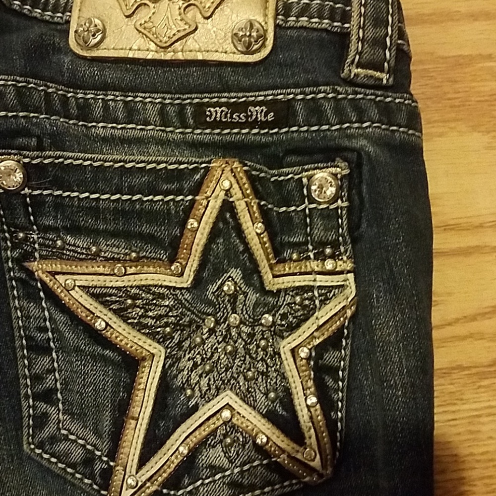 Womans Jean's Miss Me 28L